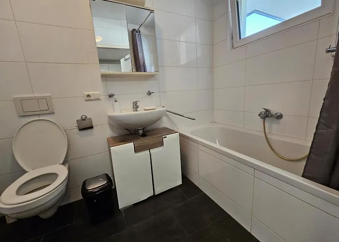 Stylish In + 1 Parking Spot Appartement Innsbruck